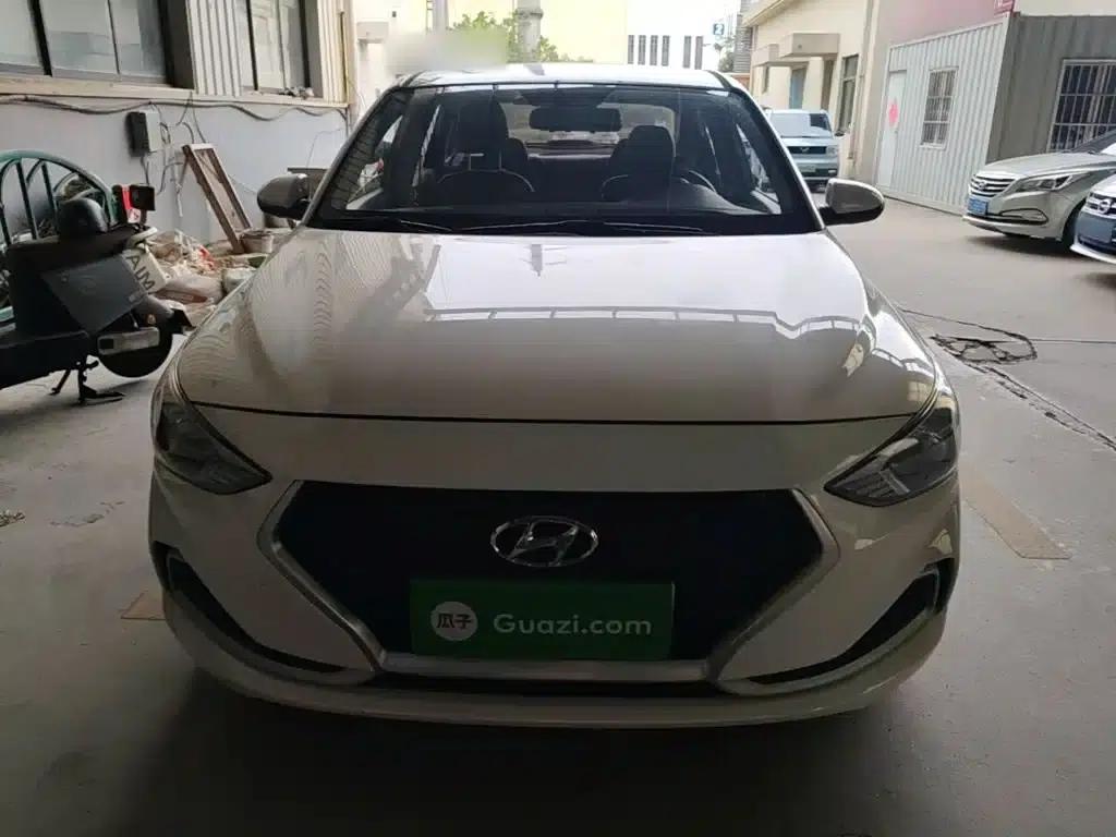 Hyundai Elantra 2020 1.6L Automatic GL Edition — миниатюра 3