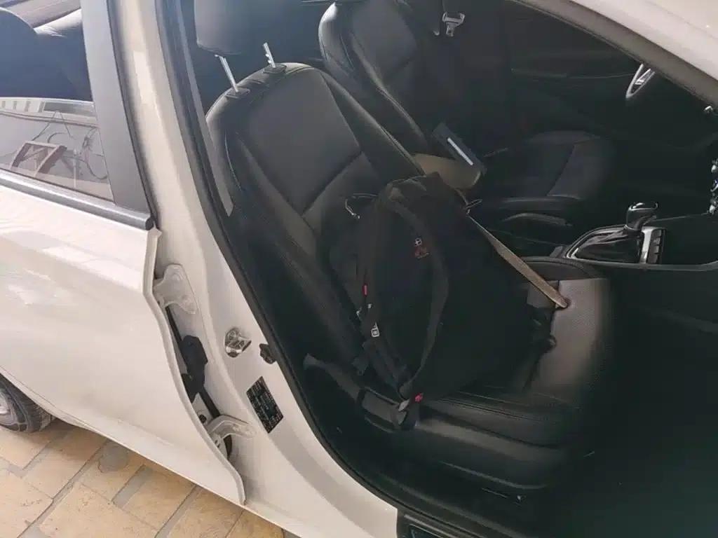 Hyundai Elantra 2020 1.6L Automatic GL Edition — миниатюра 25