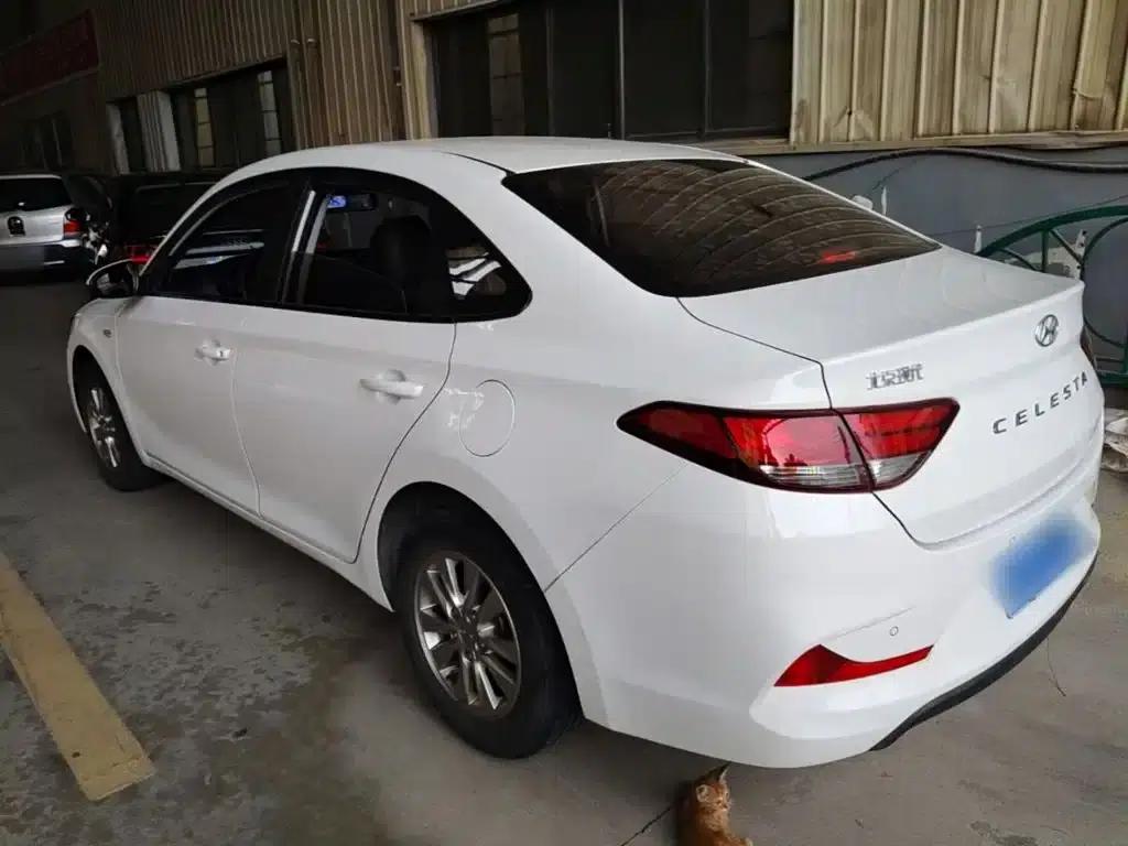 Hyundai Elantra 2020 1.6L Automatic GL Edition — миниатюра 5
