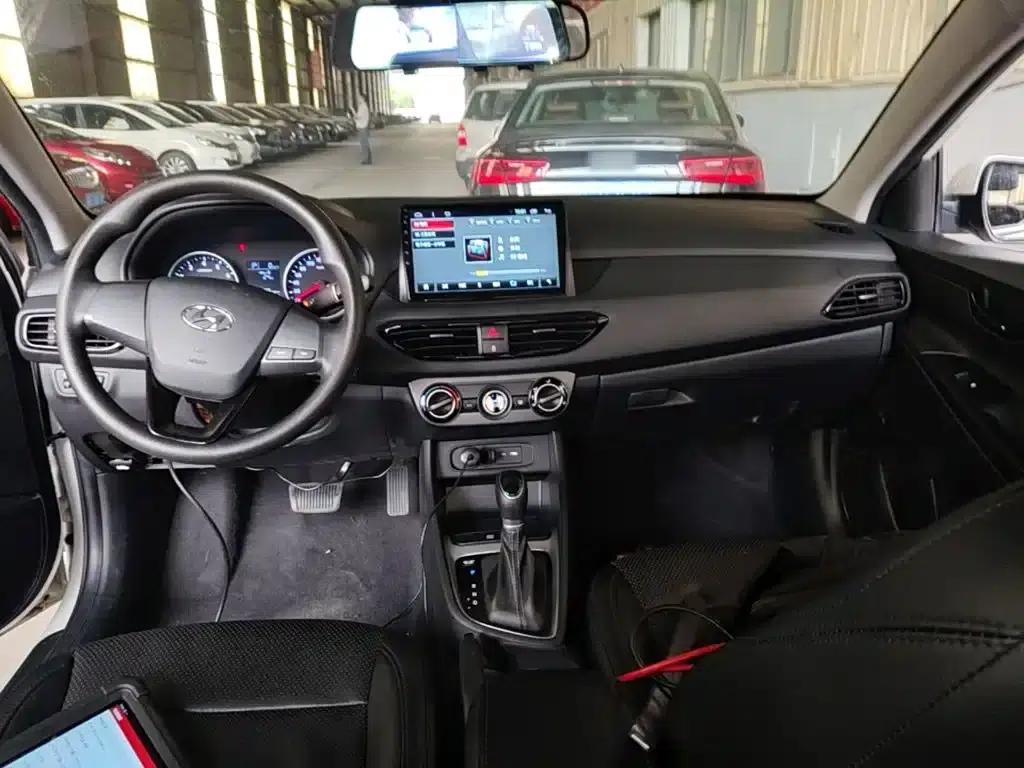 Hyundai Elantra 2020 1.6L Automatic GL Edition — миниатюра 10
