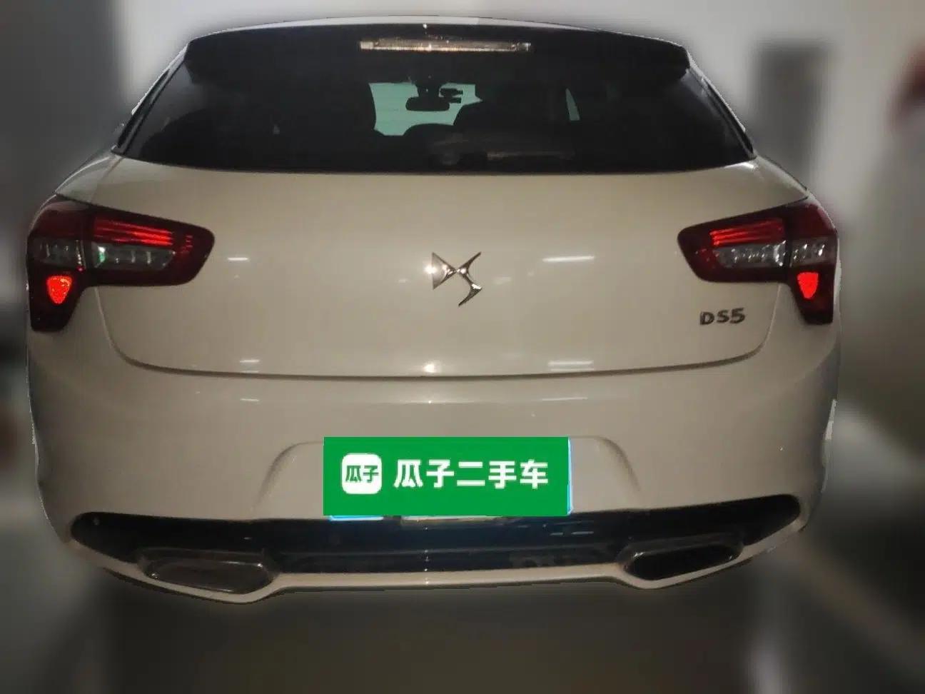 DS 5 2013 1.6T Luxury Edition THP160 — миниатюра 5