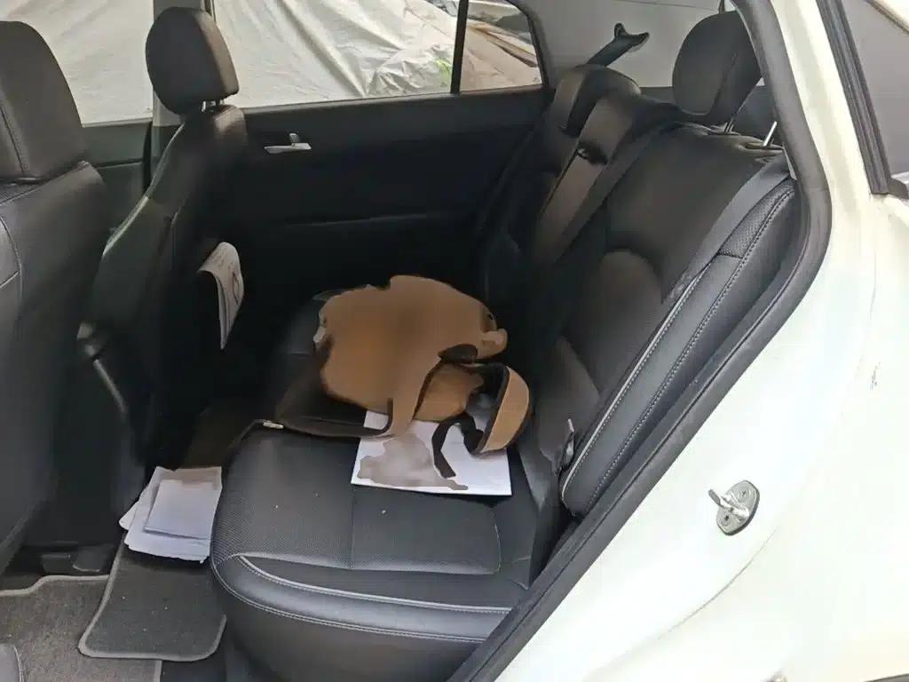 Beijing Hyundai ix25 2015 1.6L Automatic 2WD Smart GLS — миниатюра 15