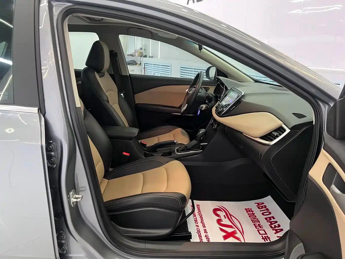 Chevrolet Cruze 2022 320 Automatic Enjoy Sunroof Edition — миниатюра 18