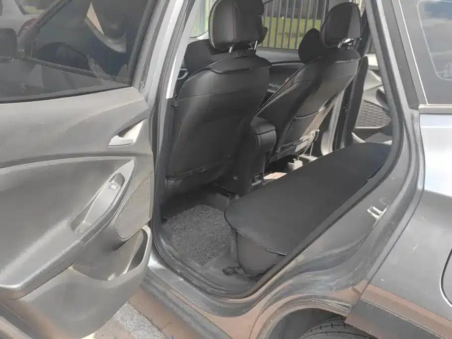Chevrolet Trax 2019 Redline 325T Automatic Fun Edition (China VI Emission Standard) — миниатюра 10