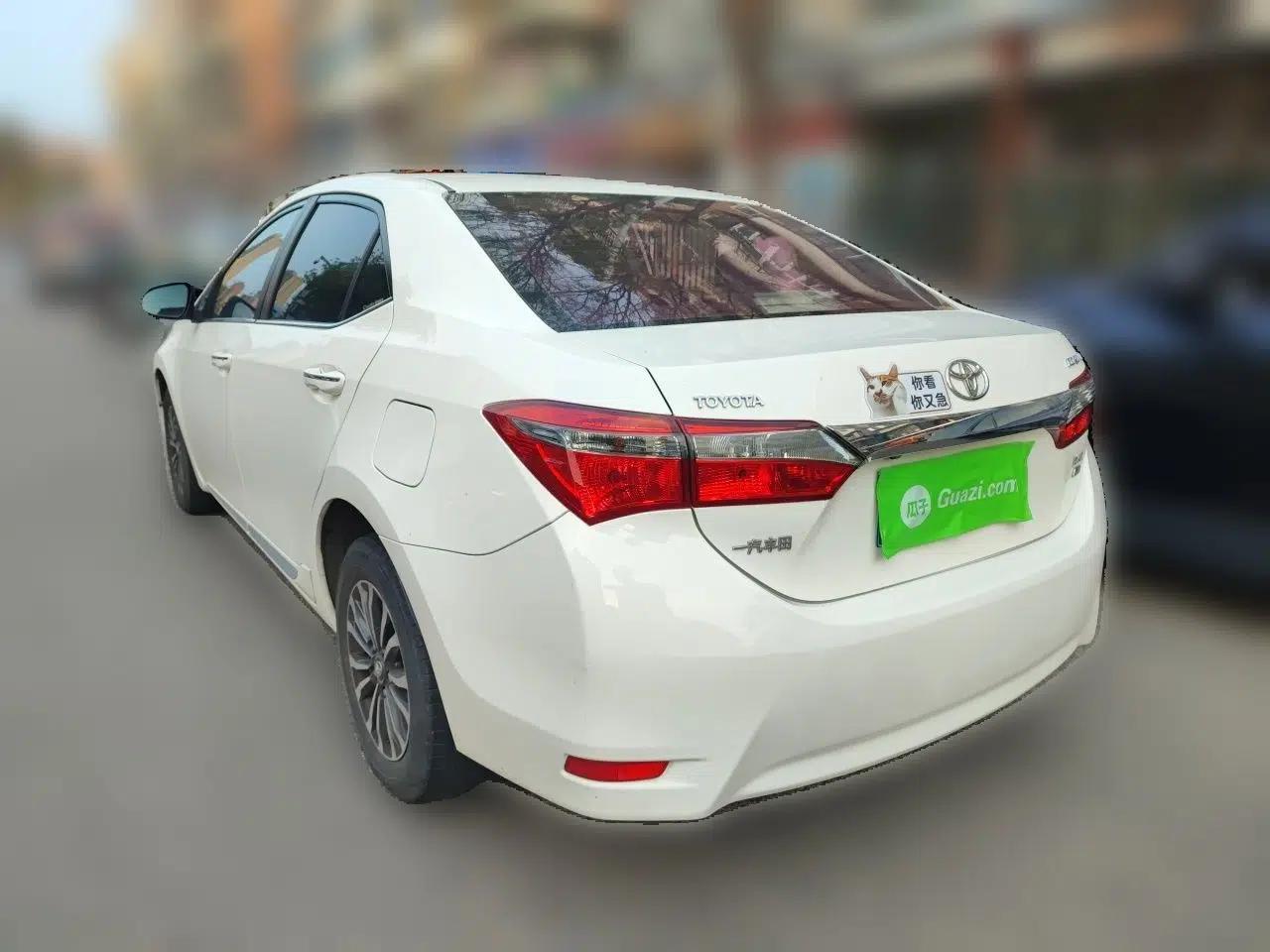 Toyota Corolla 2018 1.2T S-CVT GL-i Zhihui Edition — миниатюра 4