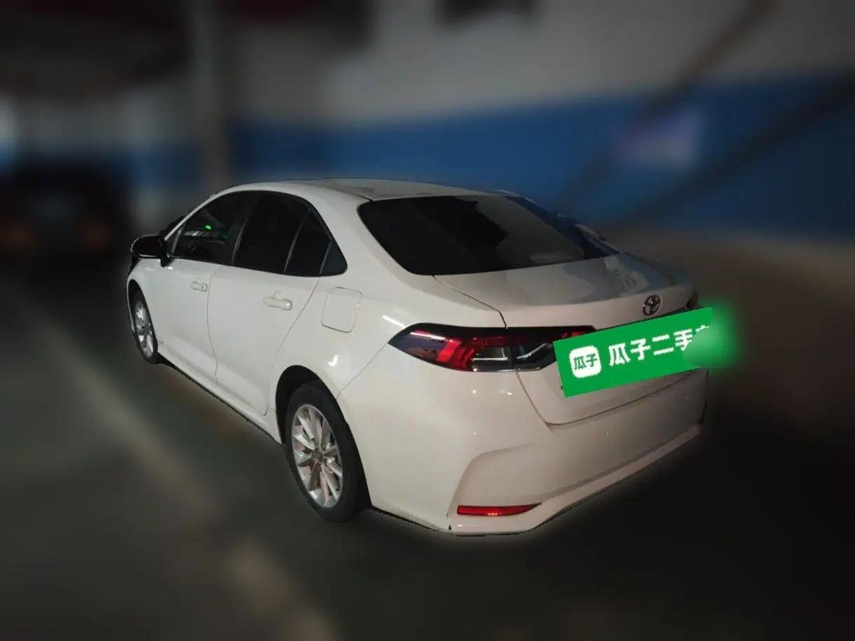 Toyota Corolla 2021 1.2T S-CVT Elite Edition — миниатюра 4