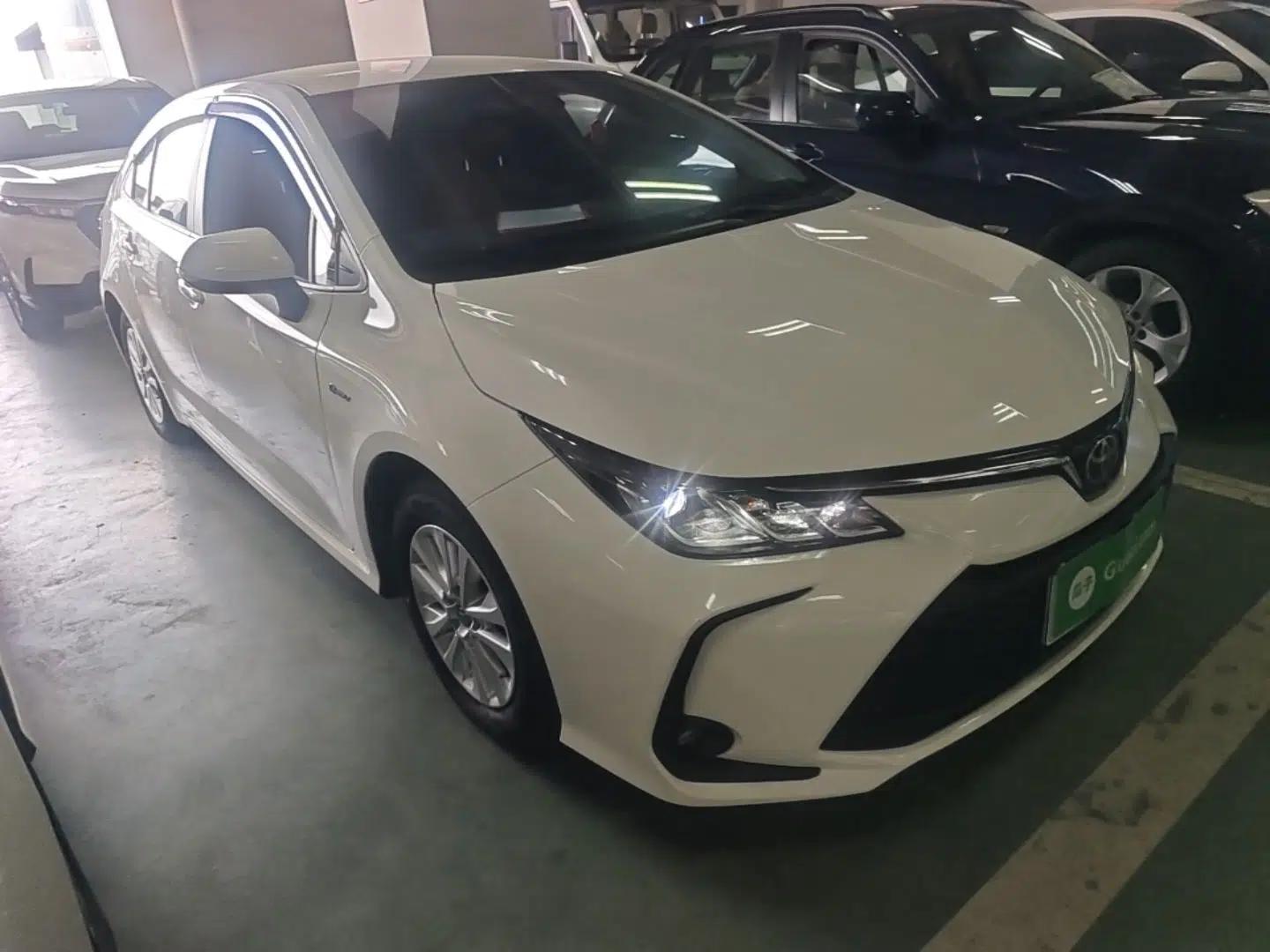 Toyota Corolla 2024 1.8L Smart Electric Hybrid Dual-Engine Pioneer Edition — миниатюра 3