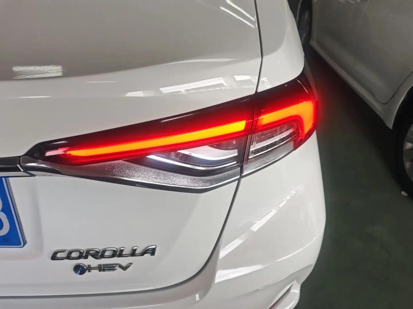 Toyota Corolla 2024 1.8L Smart Electric Hybrid Dual-Engine Pioneer Edition — миниатюра 9