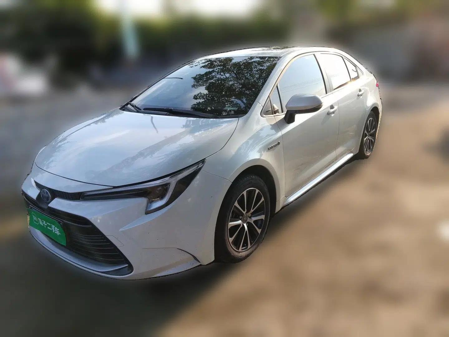 Toyota Levin 2023 Smart Electric Hybrid Dual-Engine 1.8L Luxury Edition — миниатюра 1