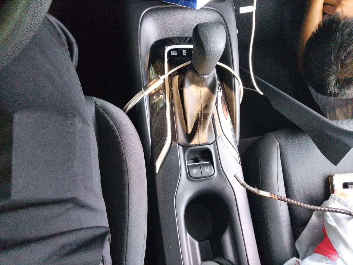 Toyota Levin 2023 Smart Electric Hybrid Dual-Engine 1.8L Luxury Edition — миниатюра 11