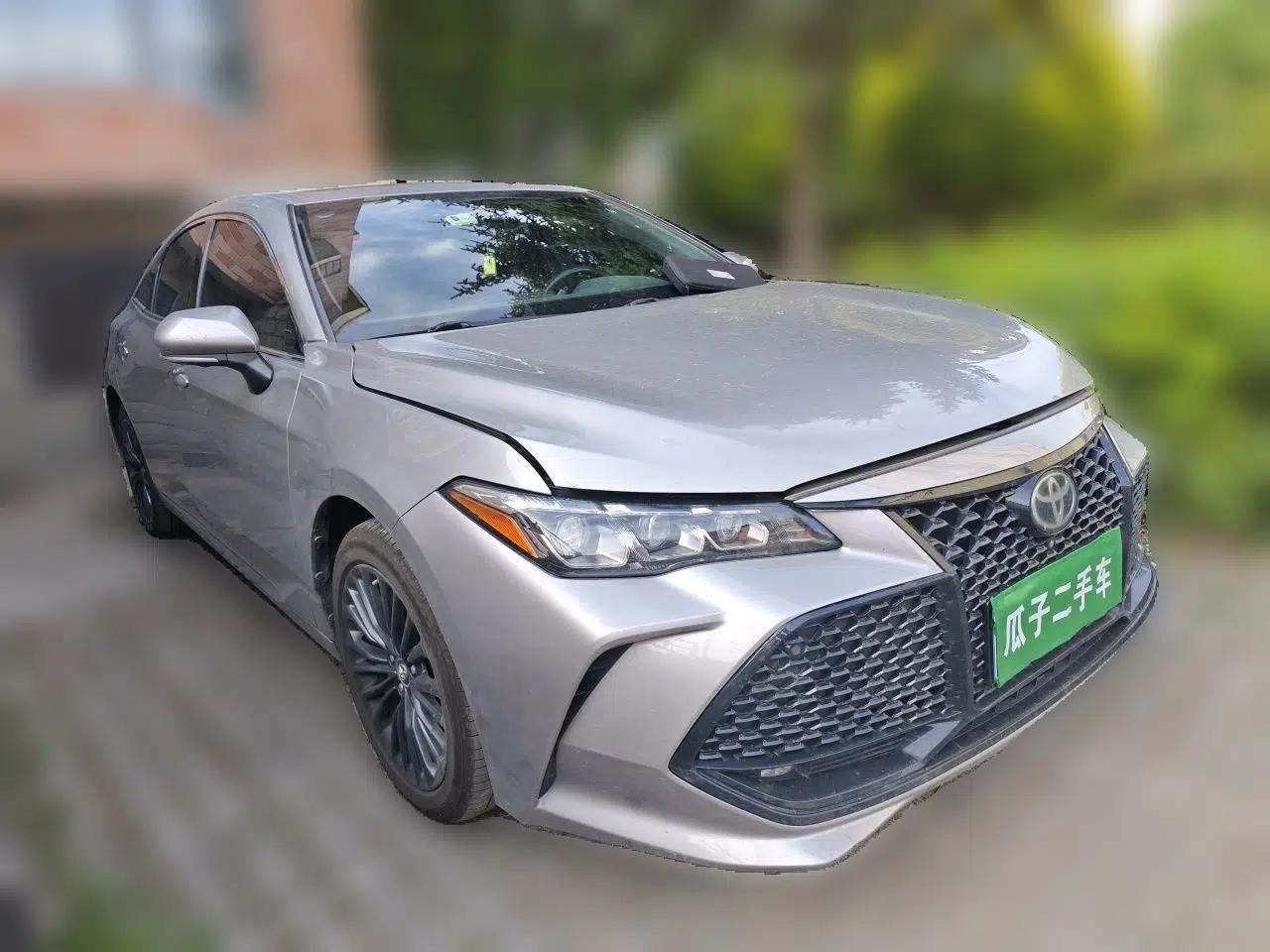 Toyota Avalon 2019 2.0L XLE Premium Edition China VI — миниатюра 3