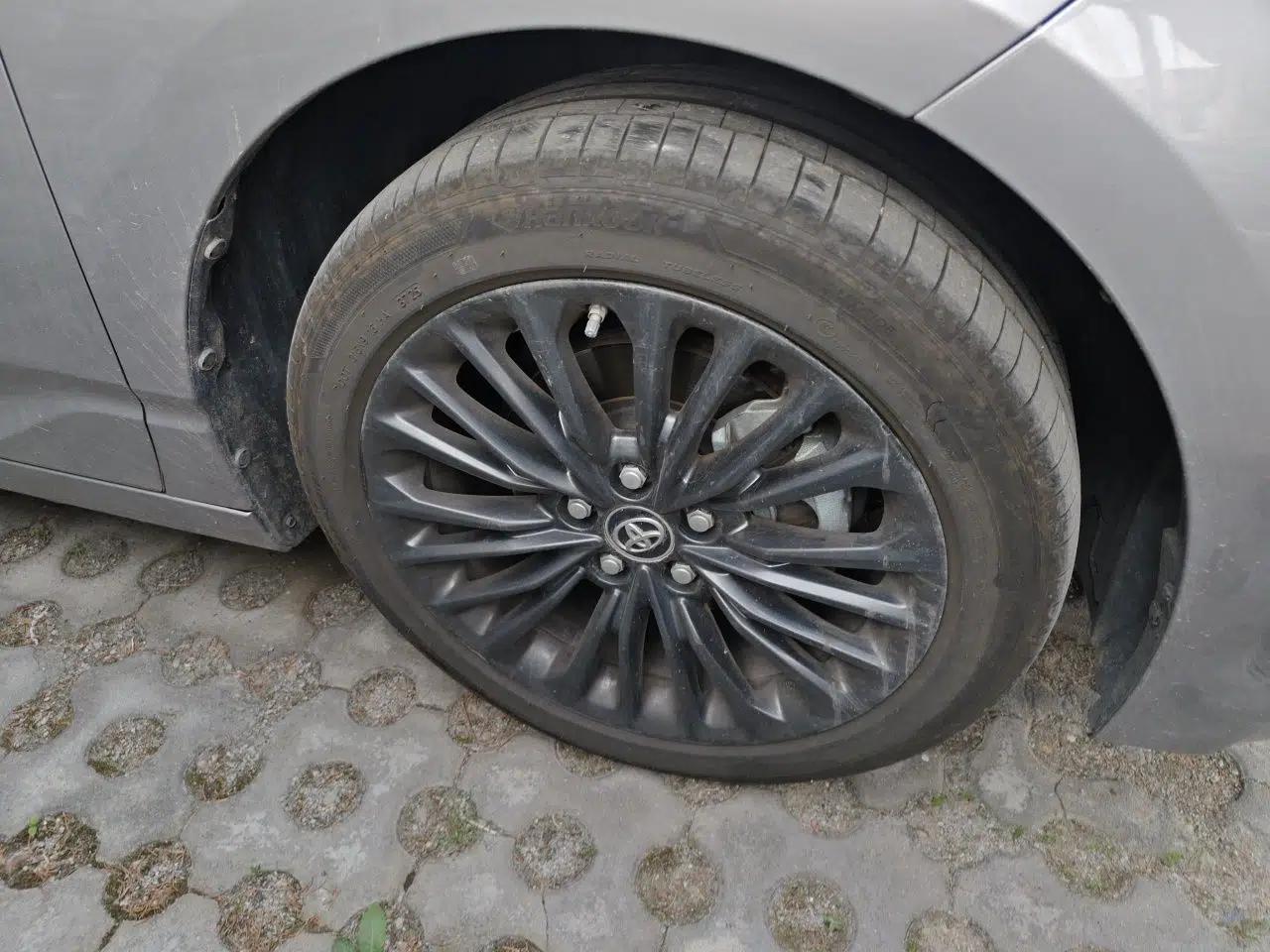 Toyota Avalon 2019 2.0L XLE Premium Edition China VI — миниатюра 8