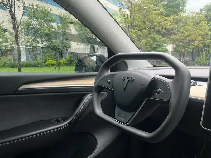 Model Y 2022 Facelift Rear-Wheel Drive Version — миниатюра 9