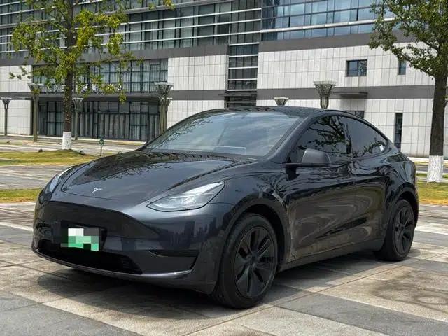 Model Y 2024 Rear-Wheel Drive