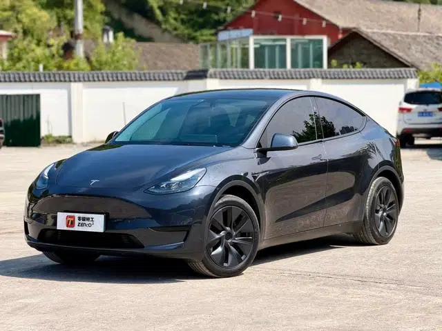 Model Y 2024 Rear-Wheel Drive