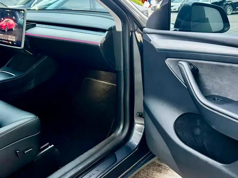 Model Y 2023 Rear-Wheel Drive — миниатюра 16