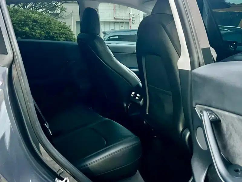 Model Y 2023 Rear-Wheel Drive — миниатюра 17