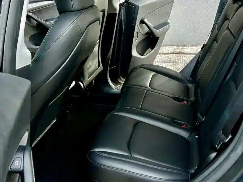 Model Y 2023 Rear-Wheel Drive — миниатюра 33