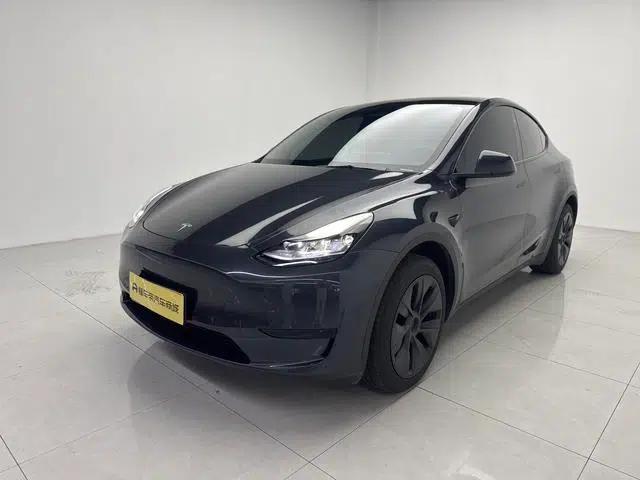 Model Y 2024 Rear-Wheel Drive