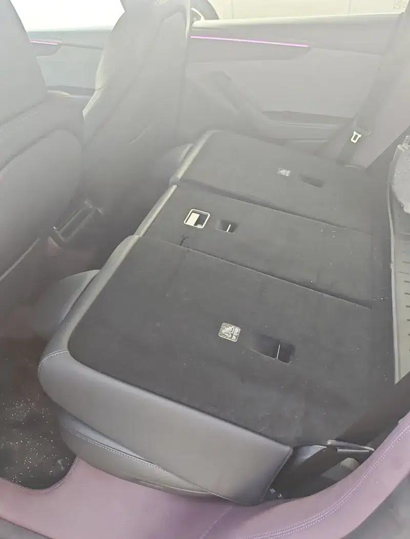 Model Y 2025 Rear-Wheel Drive First Edition — миниатюра 7