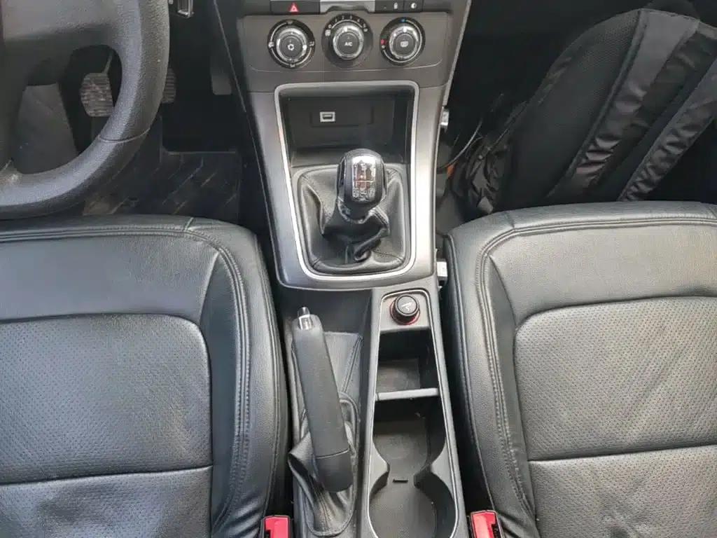 Citroën C4 Sega 2016 1.6L Manual Comfort Edition — миниатюра 14