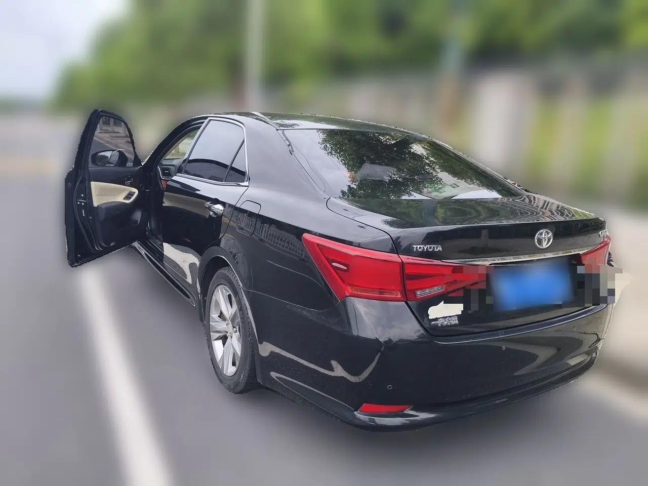 Toyota Crown 2015 2.5L Smart Edition — миниатюра 4