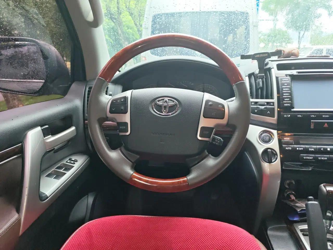 Toyota Land Cruiser Toyota Land Cruiser, 4.0L, Automatic, 5-Seater, Gasoline (Parallel Import) — миниатюра 10