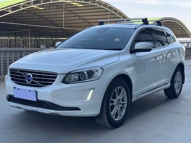 2016 Volvo XC60 T5 Smart Edition