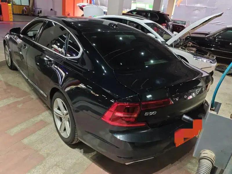 2020 Volvo S90 T5 Inscription Luxury Edition — миниатюра 3