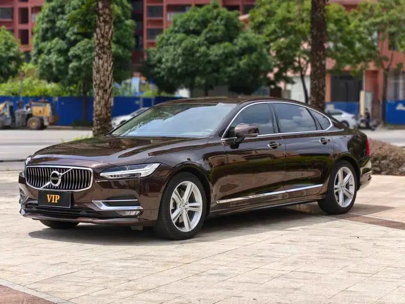 2020 Volvo S90 T5 Inscription Luxury Edition — миниатюра 1