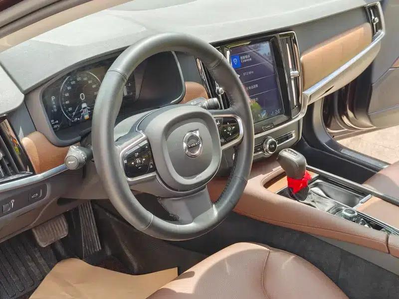 2020 Volvo S90 T5 Inscription Luxury Edition — миниатюра 11