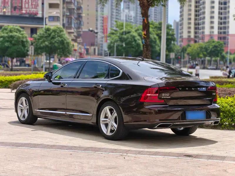 2020 Volvo S90 T5 Inscription Luxury Edition — миниатюра 5