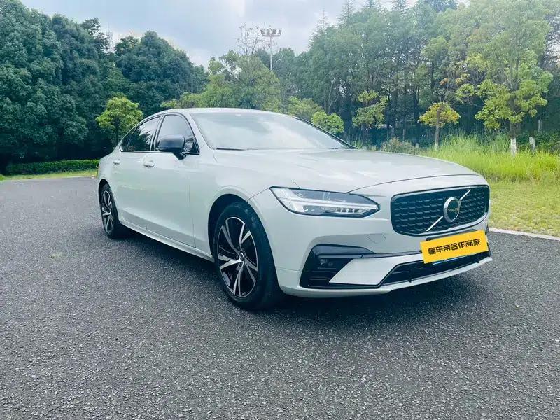 2021 Volvo S90 B5 Smart Sport Edition — миниатюра 3