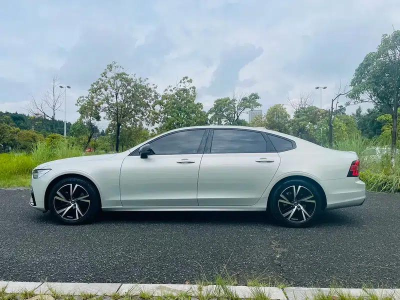 2021 Volvo S90 B5 Smart Sport Edition — миниатюра 4
