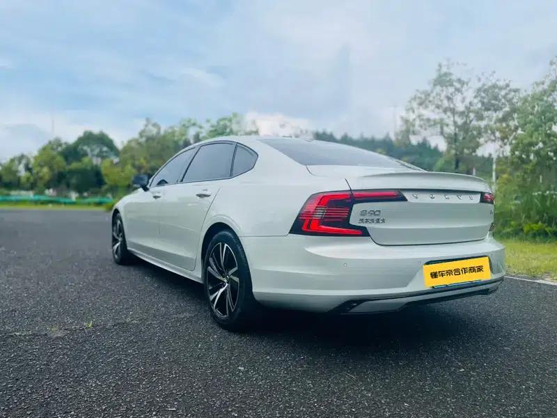 2021 Volvo S90 B5 Smart Sport Edition — миниатюра 5