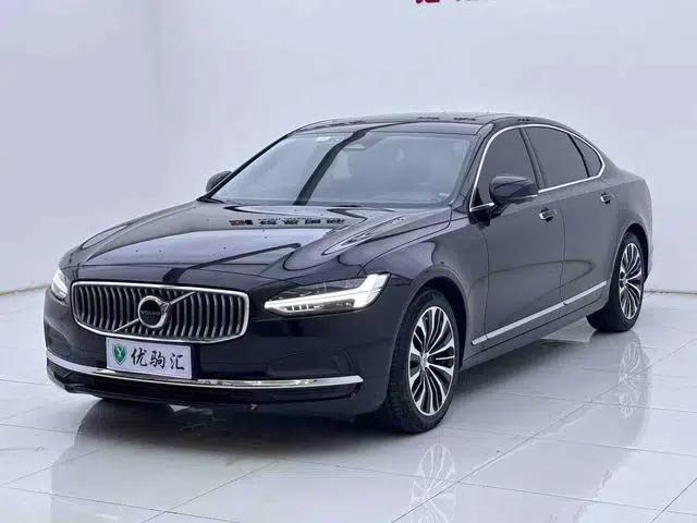 2023 Volvo S90 B5 Smart Luxury Edition