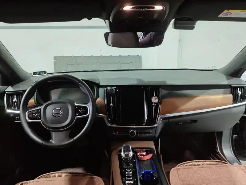 2021 Volvo S90 B5 Smart Luxury Edition — миниатюра 6