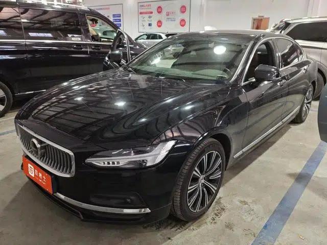 2021 Volvo S90 B5 Smart Luxury Edition