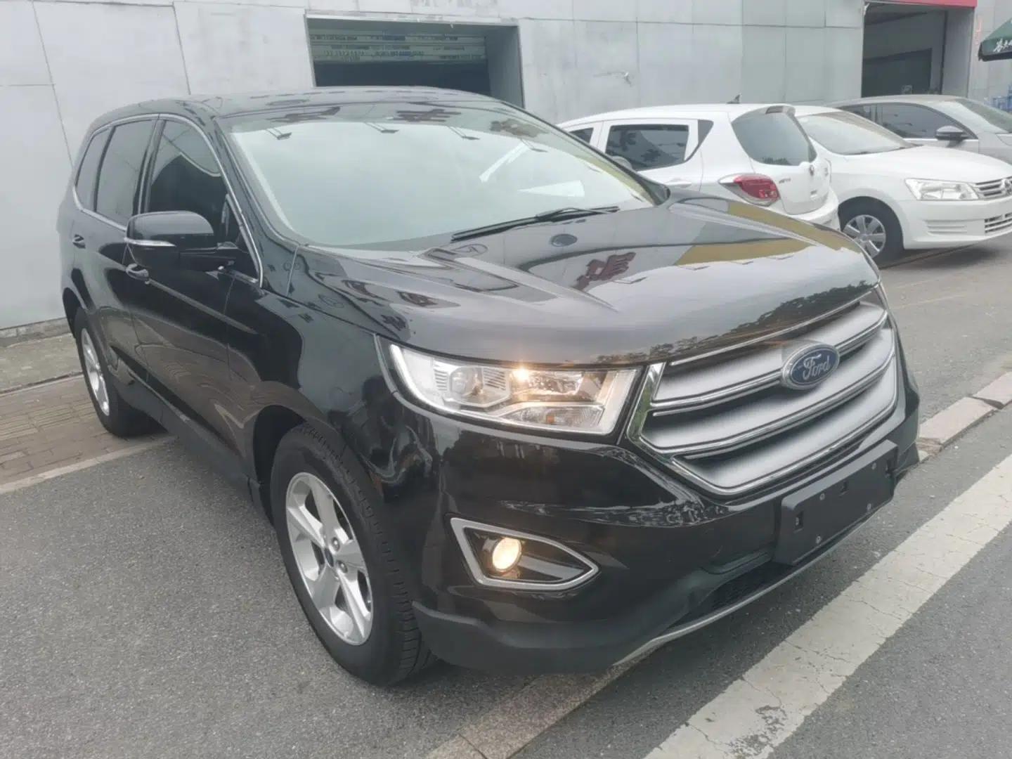 Ford Edge 2015 2.0T GTDi Two-Wheel-Drive Elite Edition — миниатюра 3