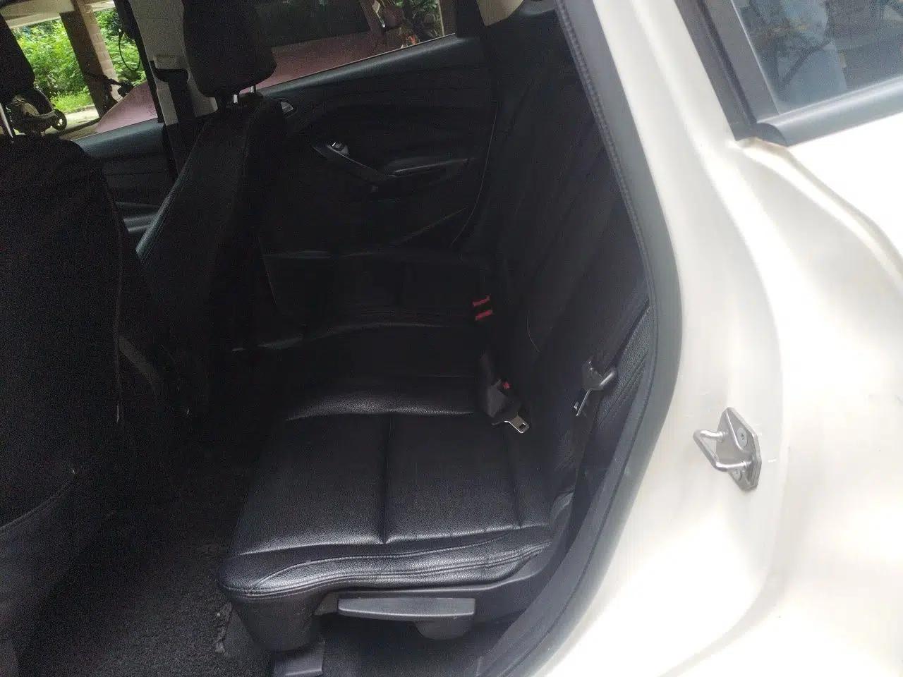 Ford Kuga 2015 1.5L GTDi Two-Wheel-Drive Comfort Model — миниатюра 17