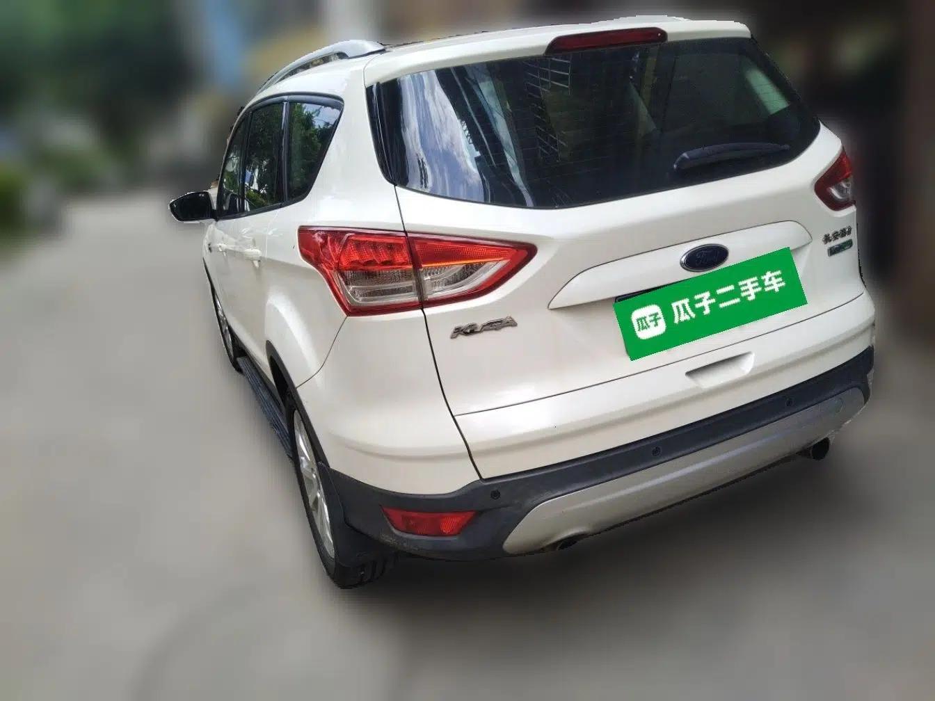 Ford Kuga 2015 1.5L GTDi Two-Wheel-Drive Comfort Model — миниатюра 4