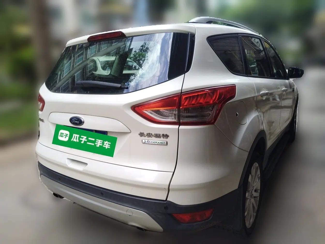 Ford Kuga 2015 1.5L GTDi Two-Wheel-Drive Comfort Model — миниатюра 6