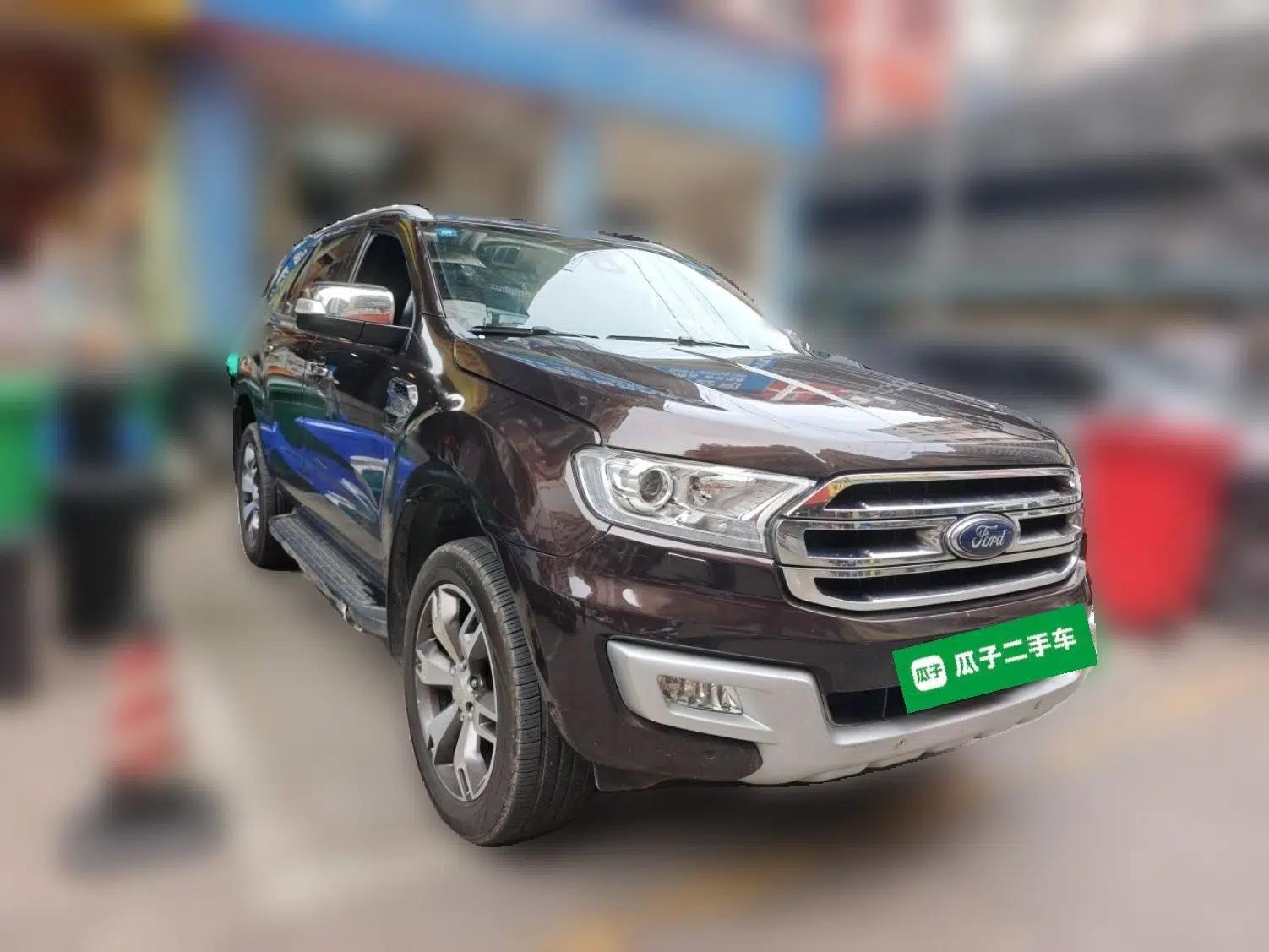 Ford Everest 2016 2.0T Gasoline Automatic 4x4 Flagship Edition — миниатюра 3