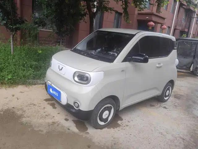 Wuling Hongguang MINIEV 2024 Model 215km Advanced Edition (Lithium Iron Phosphate)