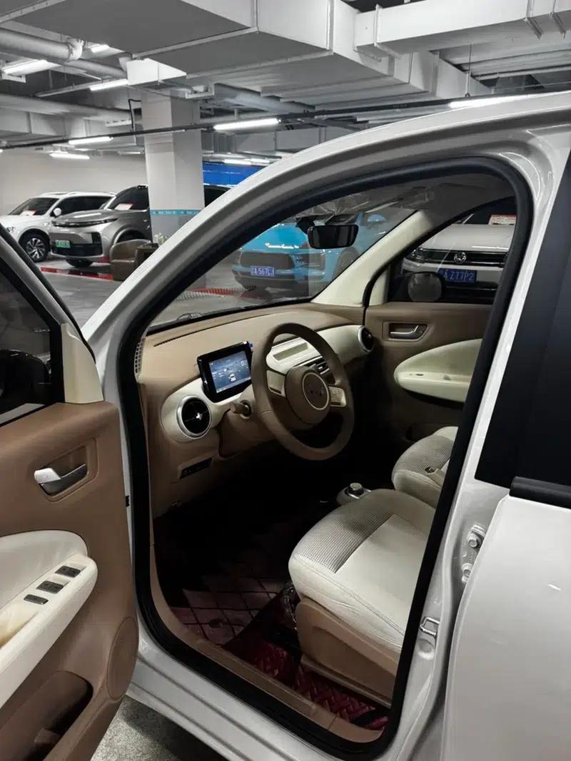 Wuling Hongguang MINIEV 2025 Model, 205km/h, Lithium Iron Phosphate, Four-Door Version, Premium+ Edition — миниатюра 8
