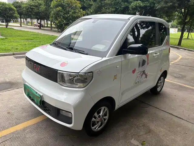Wuling Hongguang MINIEV 2022 Model, Comfort Edition, Lithium Iron Phosphate