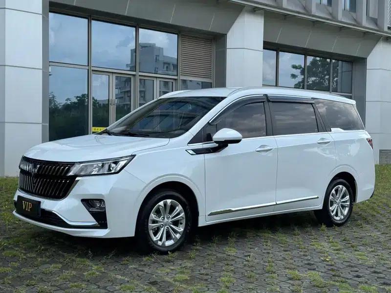 Wuling Jiachen 2022 1.5T CVT Smart Luxury Edition — миниатюра 1