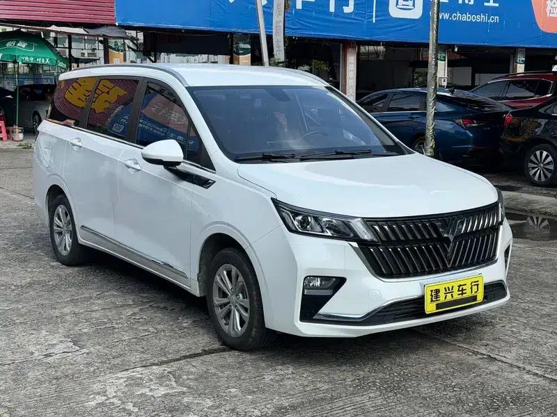Wuling Jiachen 2022 1.5T CVT Smart Luxury Edition — миниатюра 3
