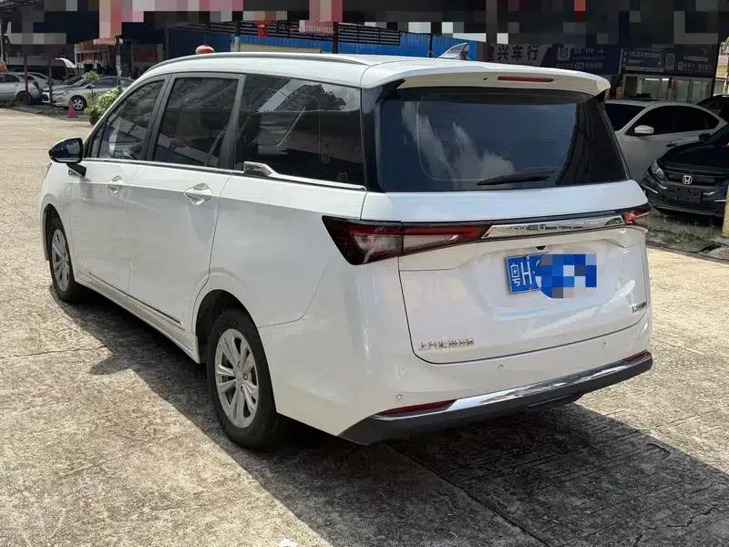 Wuling Jiachen 2022 1.5T CVT Smart Luxury Edition — миниатюра 4
