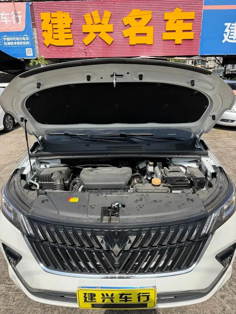 Wuling Jiachen 2022 1.5T CVT Smart Luxury Edition — миниатюра 7